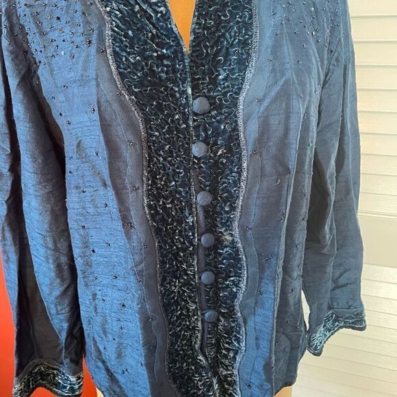 CHICO’S | 100% silk cerulean blue jacket 3 or L - Picture 2 of 6